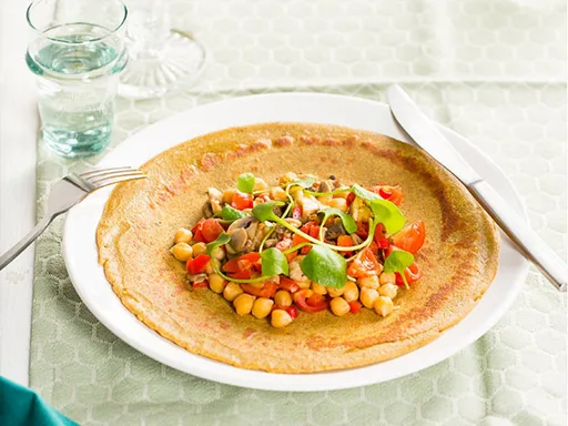 Boekweitpannenkoek met kikkererwten en postelein