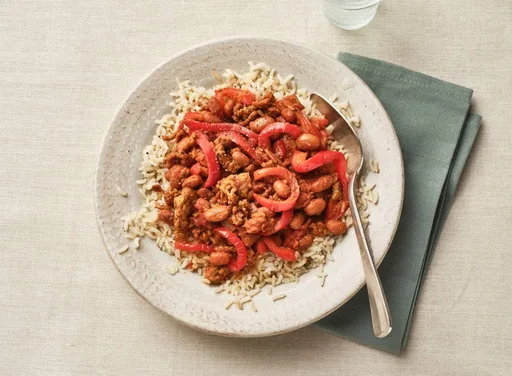 Bonenschotel met paprika en volkorenrijst