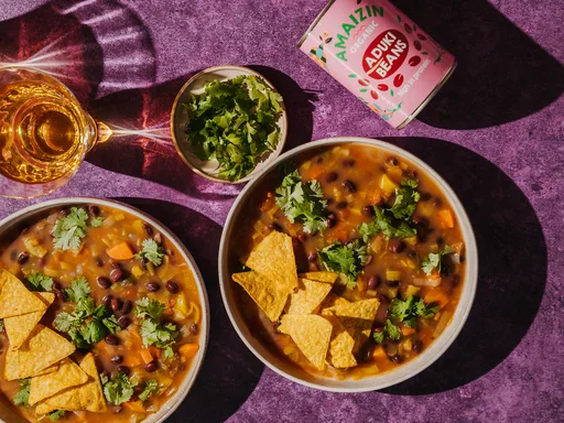 Aduki Bonensoep met Tortilla Chips