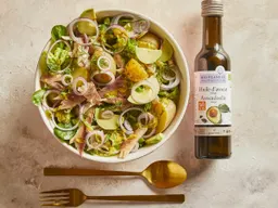 Bladsalade met krieltjes, forel & avocado-dressing