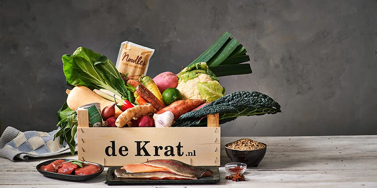 Blinde vinken in uiensaus met geroerbakte spinazie