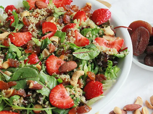 Aardbeien abrikozensalade