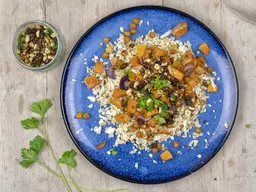 Bloemkoolcouscous met noten-rozijnencrumble