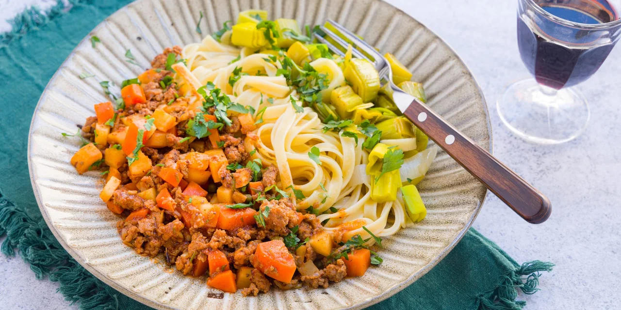 Bolognese van Waterlant’s Weelde met tagliatelle en gesmoorde groenten