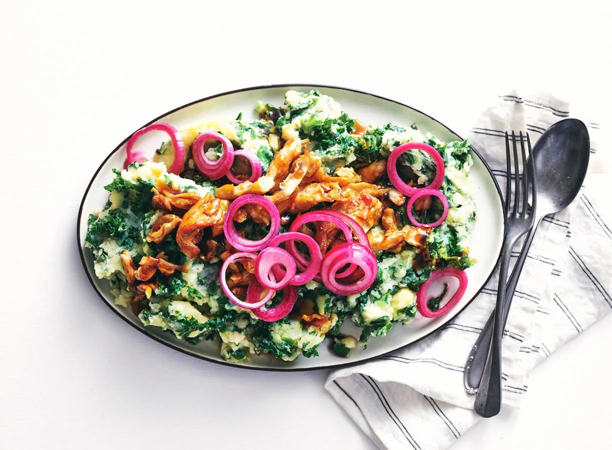 Boerenkoolstamppot vegetarisch met ingemaakte ui