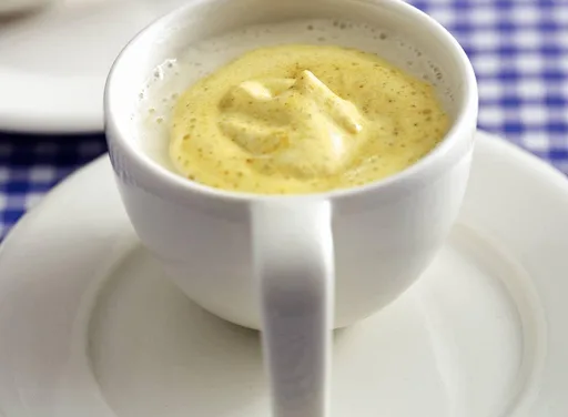 Bloemkoolcappuccino met kerrieroom