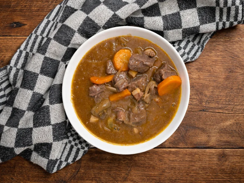 Vitamine Aarde Boeuf bourguignon Stoofpot Grasgevoerd Natuurrund en Bosvarken