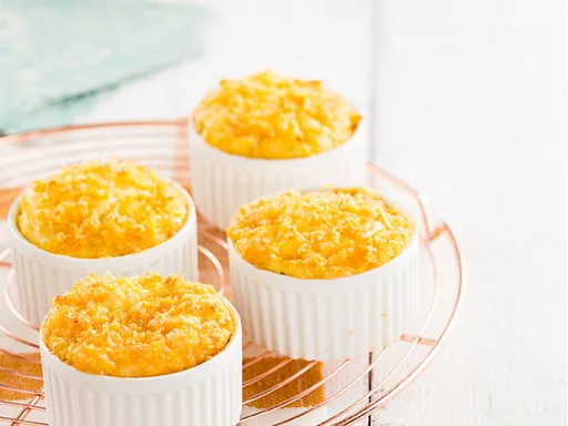 Bloemkoolsoufflé met topping van poppies carrot