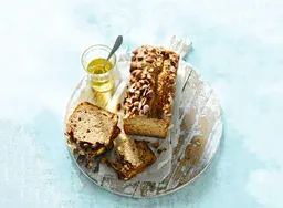 Biologische amandelcake met banaan en citroen