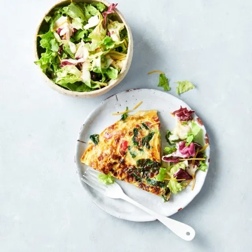 Aardappeltortilla met spinazie en paprika