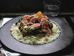 Bloemkoolcouscous en bloedsinaasappel