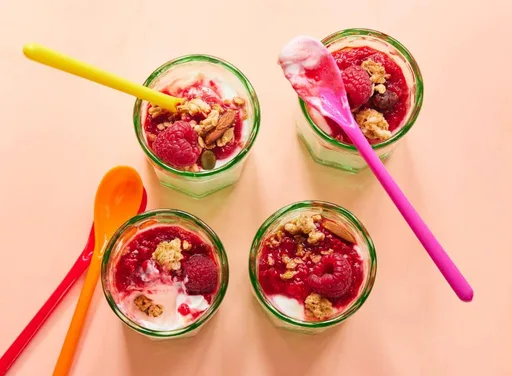 'Cheesecake' in een glaasje met framboos