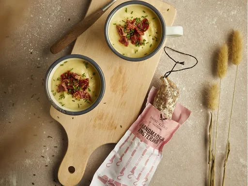 Aardappel knolselderijsoep met venkelworst